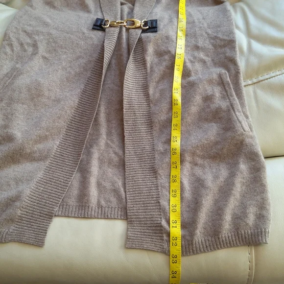 MAGASHONI New York 100 % cashmere cardigan size S